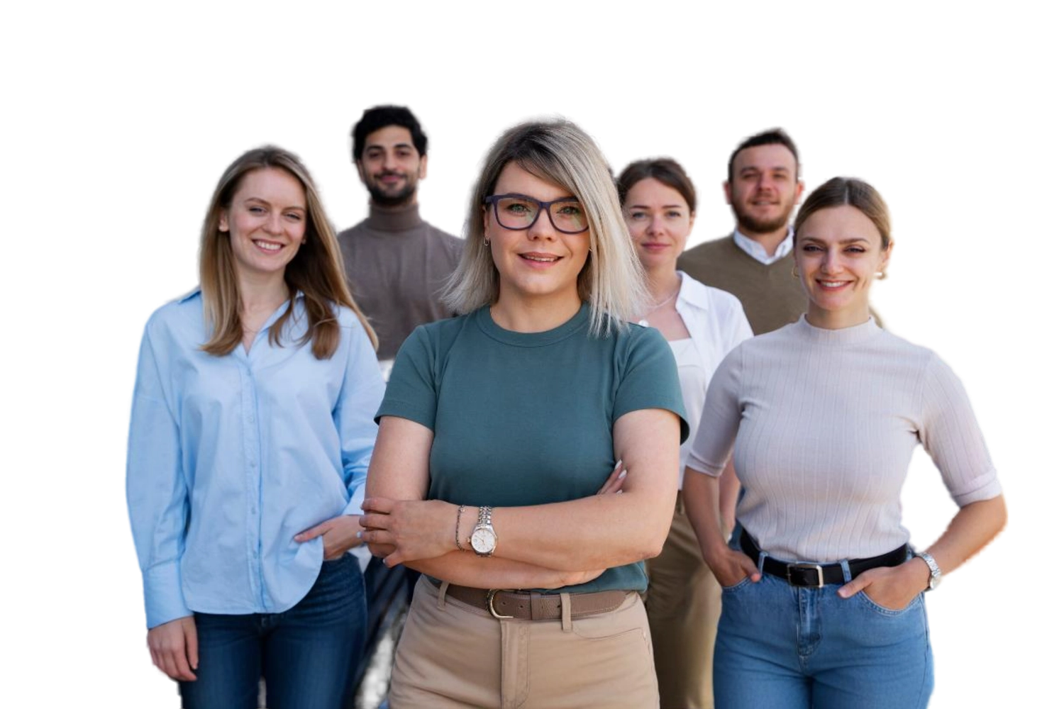 Comunidad Roosevelt: Sonrisas y Progreso Grupo diverso de personas posando juntas y sonrientes frente a la academia.