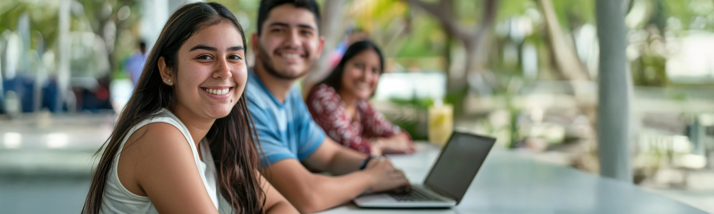 Interfaz oficial del examen TOEFL iBT en una pantalla de computadora.